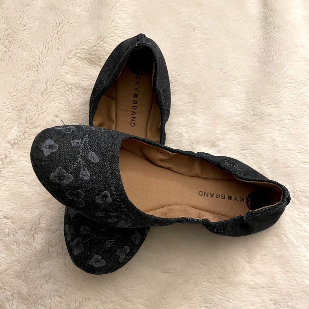 Lucky brand jean flats